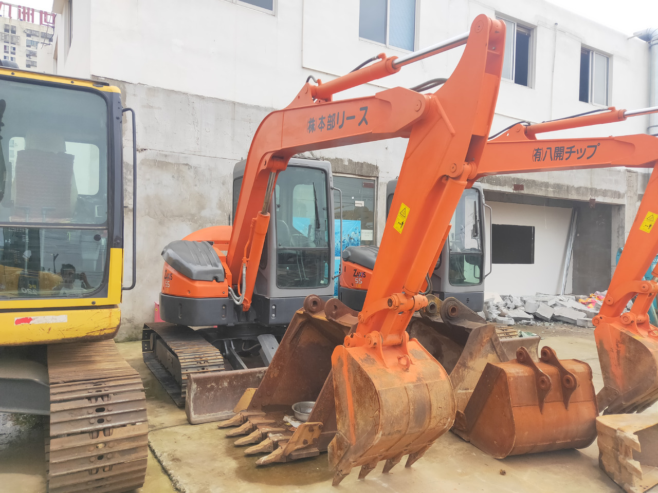 HITACHI ZX55 - Excavadora de cadenas: foto 1 HITACHI ZX55 - Excavadora de cadenas: foto 1
