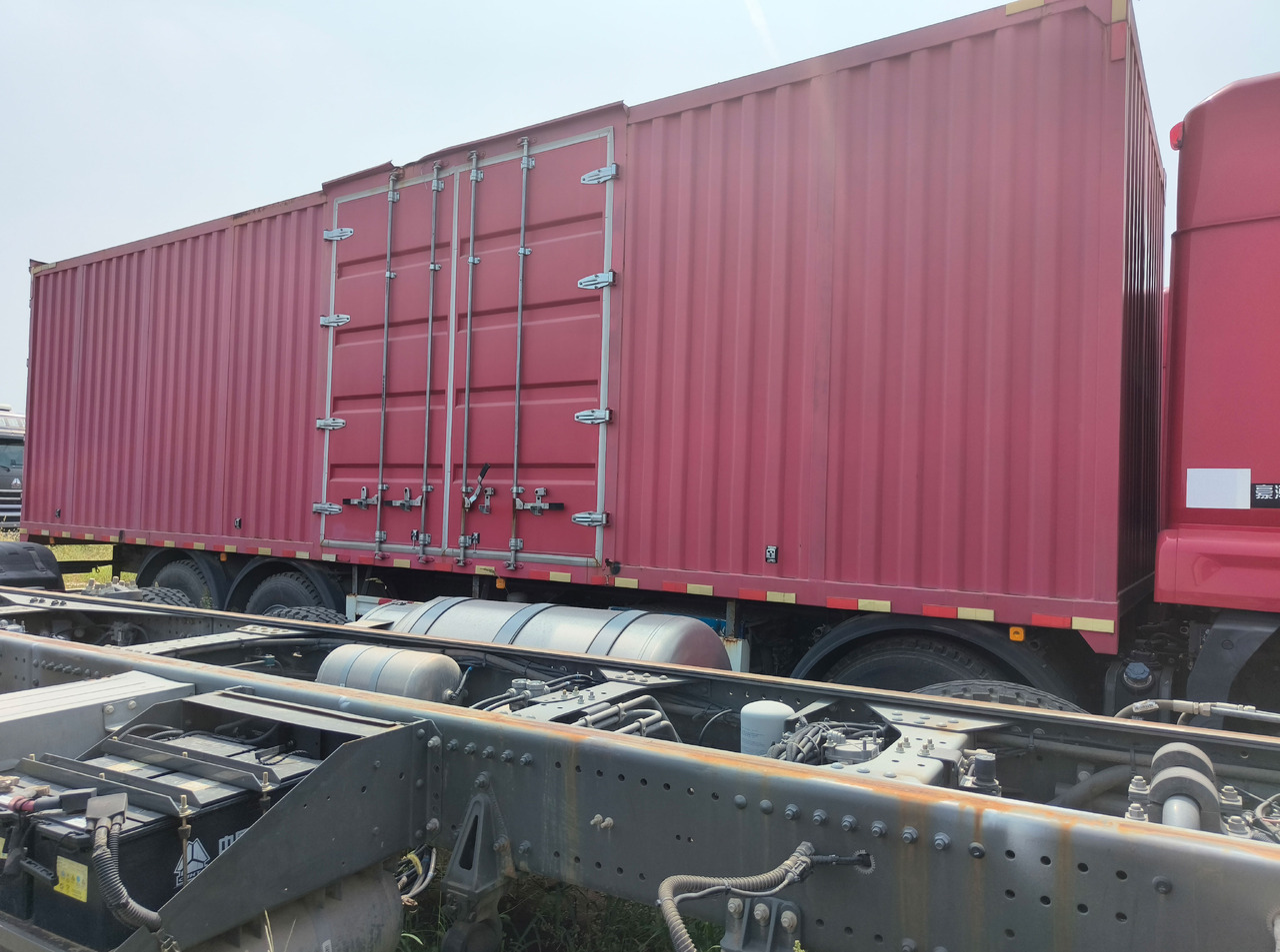 HOWO Haohan N7 Box Truck Click Here for Discount - Camión caja cerrada: foto 5 HOWO Haohan N7 Box Truck Click Here for Discount - Camión caja cerrada: foto 5