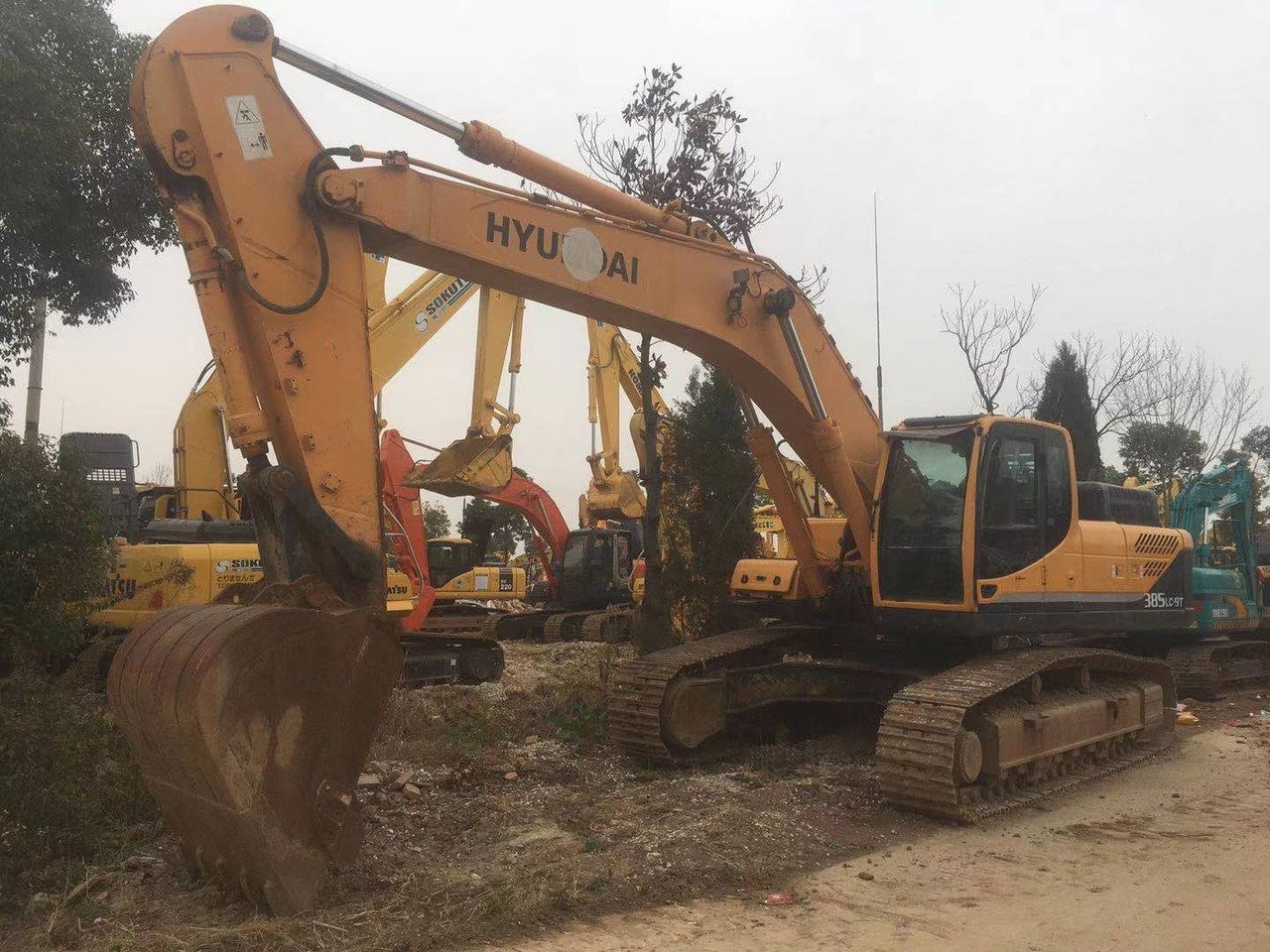 HYUNDAI R385LC-9 - Excavadora de cadenas: foto 3 HYUNDAI R385LC-9 - Excavadora de cadenas: foto 3