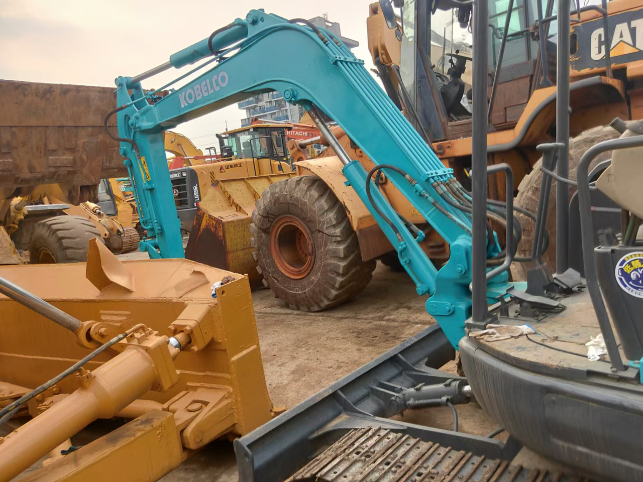 KOBELCO SK45 - Excavadora de cadenas: foto 3 KOBELCO SK45 - Excavadora de cadenas: foto 3
