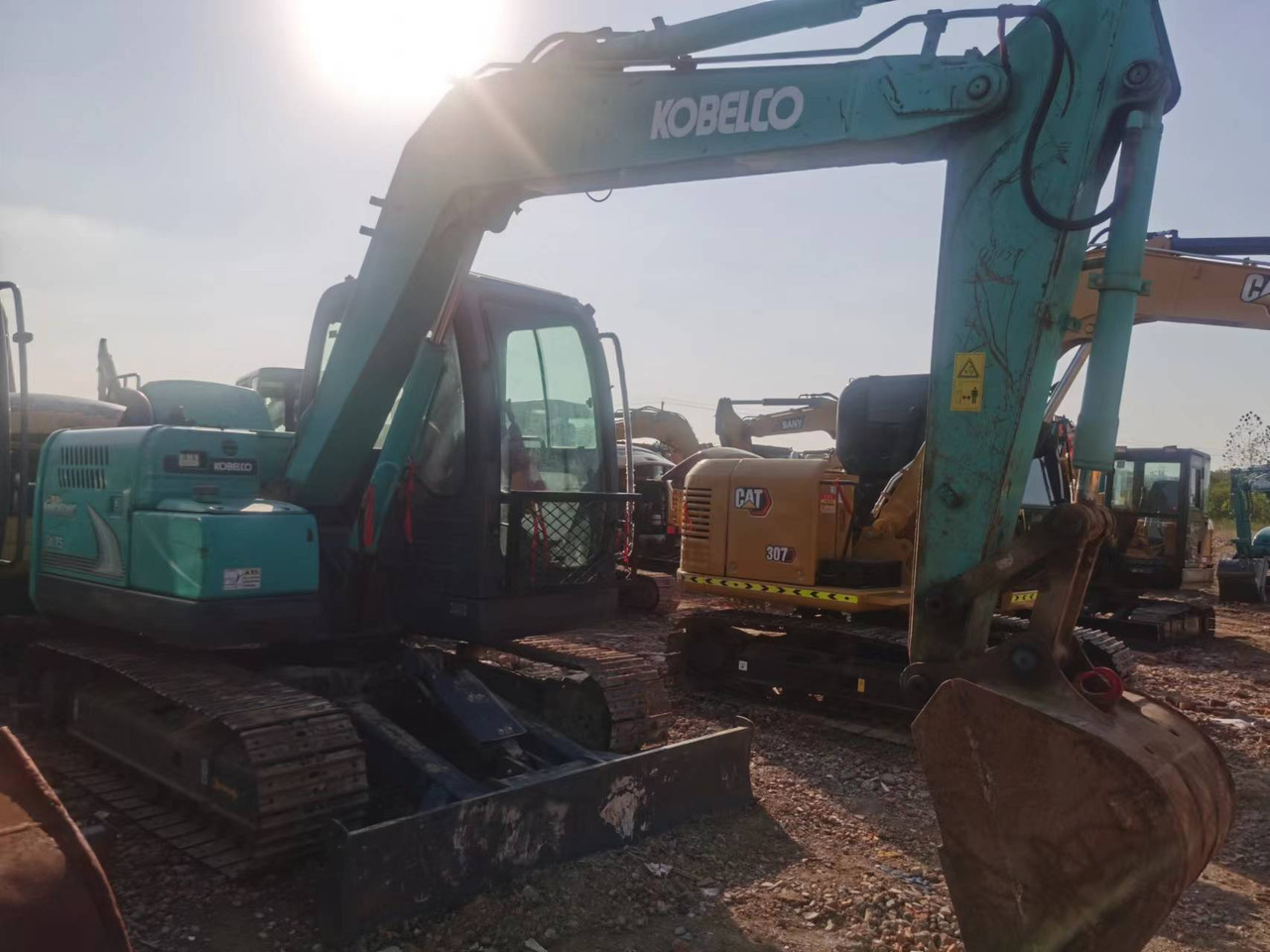 KOBELCO SK75-8 - Excavadora de cadenas: foto 4 KOBELCO SK75-8 - Excavadora de cadenas: foto 4