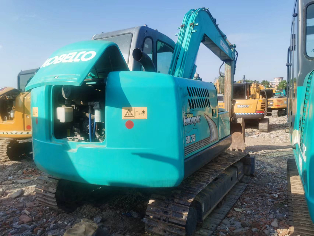KOBELCO SK75-8 - Excavadora de cadenas: foto 5 KOBELCO SK75-8 - Excavadora de cadenas: foto 5