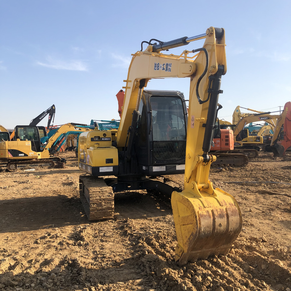 KOBELCO SK75 - Excavadora de cadenas: foto 2 KOBELCO SK75 - Excavadora de cadenas: foto 2