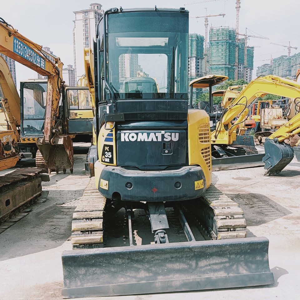 KOMATSU PC35MR - Excavadora de cadenas: foto 2 KOMATSU PC35MR - Excavadora de cadenas: foto 2