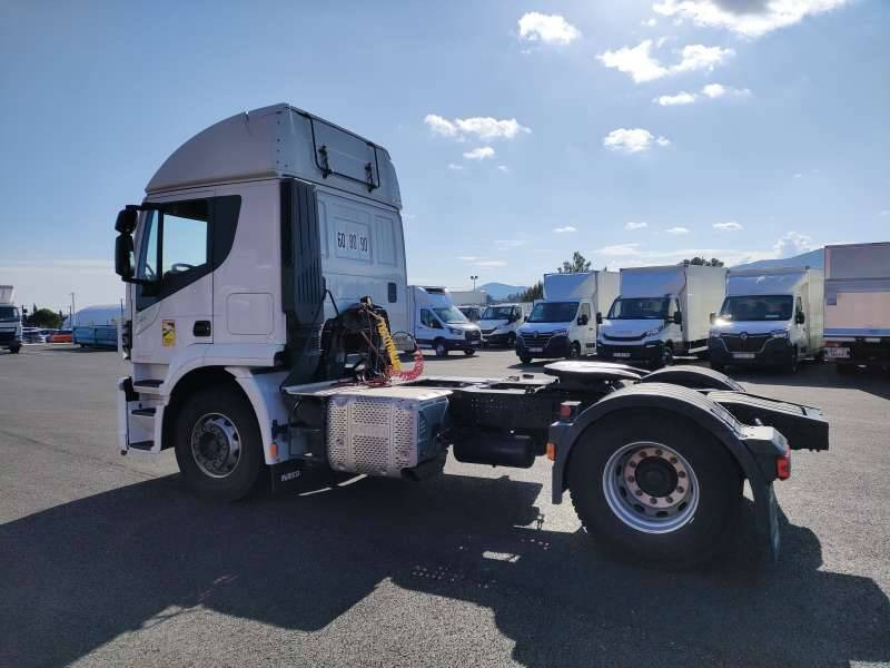 Tracteur 19 TONNES 360 CV 1 COUCHETTE - Cabeza tractora: foto 4 Tracteur 19 TONNES 360 CV 1 COUCHETTE - Cabeza tractora: foto 4