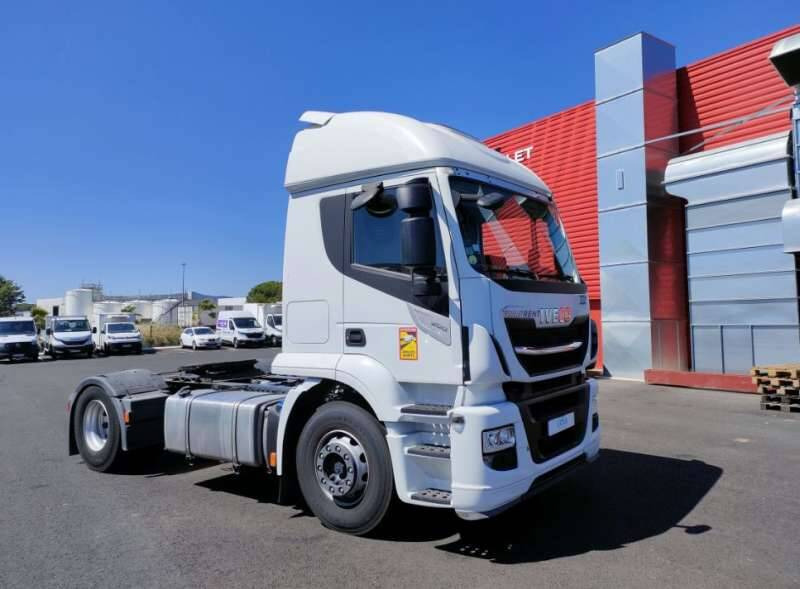 Tracteur 19 TONNES 360 CV 1 COUCHETTE - Cabeza tractora: foto 1 Tracteur 19 TONNES 360 CV 1 COUCHETTE - Cabeza tractora: foto 1