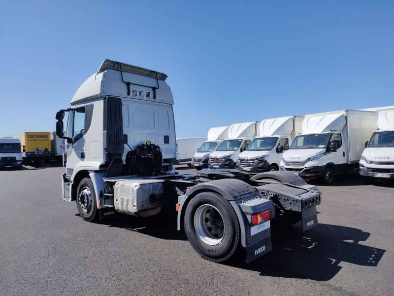 Tracteur 19 TONNES 360 CV 1 COUCHETTE - Cabeza tractora: foto 4 Tracteur 19 TONNES 360 CV 1 COUCHETTE - Cabeza tractora: foto 4
