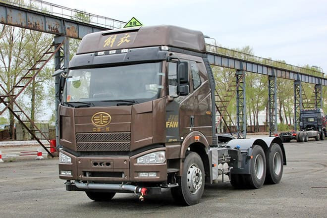 FAW Faw J6P 390 Truck New Model for Sale in Djibouti - Cabeza tractora: foto 1 FAW Faw J6P 390 Truck New Model for Sale in Djibouti - Cabeza tractora: foto 1