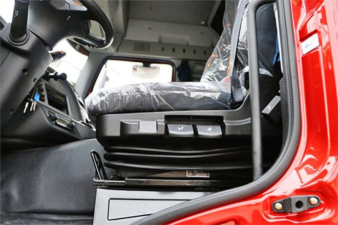 FAW New Faw J6P 390 Trucks for Sale in Nigeria - Cabeza tractora: foto 3 FAW New Faw J6P 390 Trucks for Sale in Nigeria - Cabeza tractora: foto 3