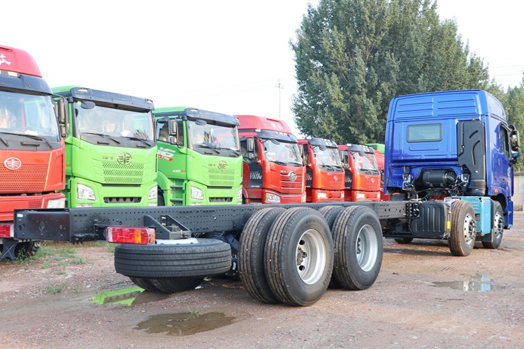 FOTON Foton 8x4 Tractor Head for Sale in Zambia - Cabeza tractora: foto 5 FOTON Foton 8x4 Tractor Head for Sale in Zambia - Cabeza tractora: foto 5