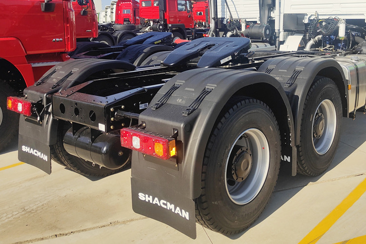 SHACMAN Second Hand Shacman Tractor Trailer for Sale in Malawi - Cabeza tractora: foto 5 SHACMAN Second Hand Shacman Tractor Trailer for Sale in Malawi - Cabeza tractora: foto 5
