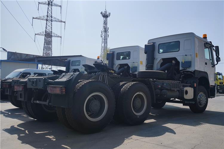 SINOTRUK Howo New Model 430HP Truck Tractor Price In Mauritania - Cabeza tractora: foto 3 SINOTRUK Howo New Model 430HP Truck Tractor Price In Mauritania - Cabeza tractora: foto 3