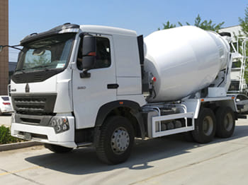 SINOTRUK Concrete Mixer Truck for Sale in Ghana - Camión: foto 1 SINOTRUK Concrete Mixer Truck for Sale in Ghana - Camión: foto 1
