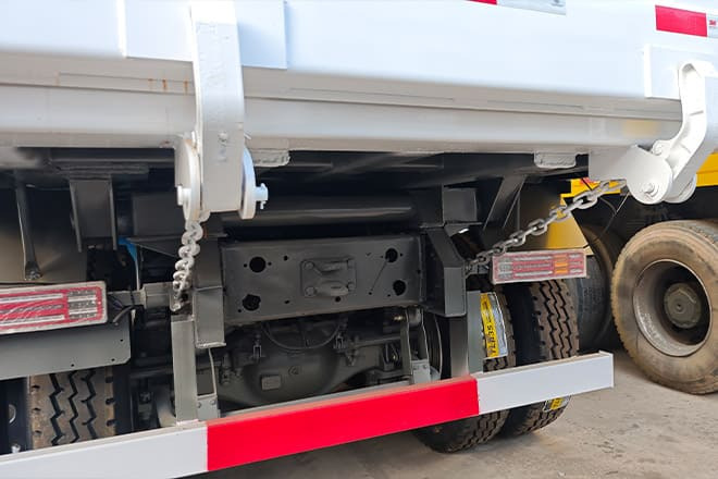 SINOTRUK Used Sinotruk Howo 371 10 Wheeler Dump Truck for Sale in Kenya - Camión volquete: foto 4 SINOTRUK Used Sinotruk Howo 371 10 Wheeler Dump Truck for Sale in Kenya - Camión volquete: foto 4