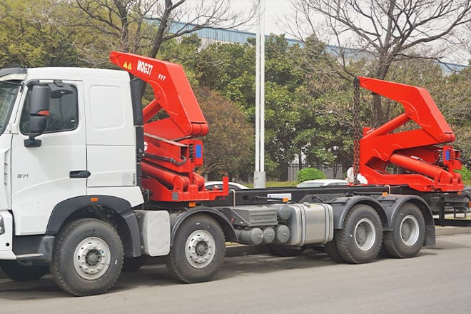 XCMG 37 Ton Side Loader Truck for Sale in Mexico - Camión portacontenedore/ Intercambiable: foto 5 XCMG 37 Ton Side Loader Truck for Sale in Mexico - Camión portacontenedore/ Intercambiable: foto 5