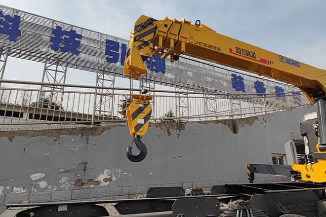 XCMG Lorry Mounted Crane for Sale in Brazil - Camión grúa: foto 3 XCMG Lorry Mounted Crane for Sale in Brazil - Camión grúa: foto 3