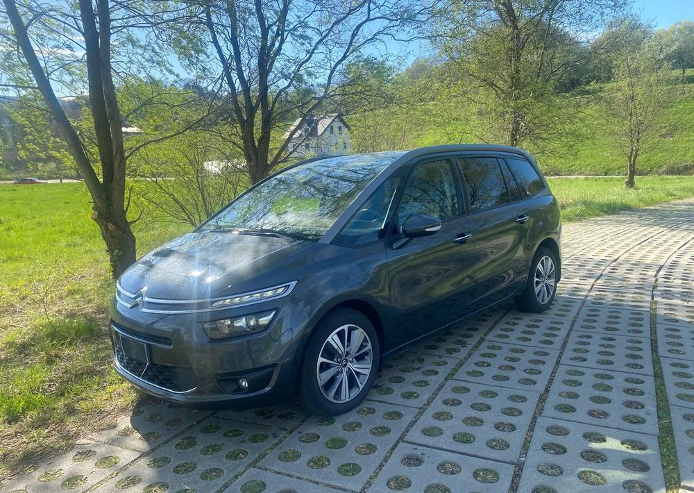 Citroën C4 Grand Picasso BlueHDi 120 EAT6 Selection - Minibús, Furgoneta de pasajeros: foto 4 Citroën C4 Grand Picasso BlueHDi 120 EAT6 Selection - Minibús, Furgoneta de pasajeros: foto 4