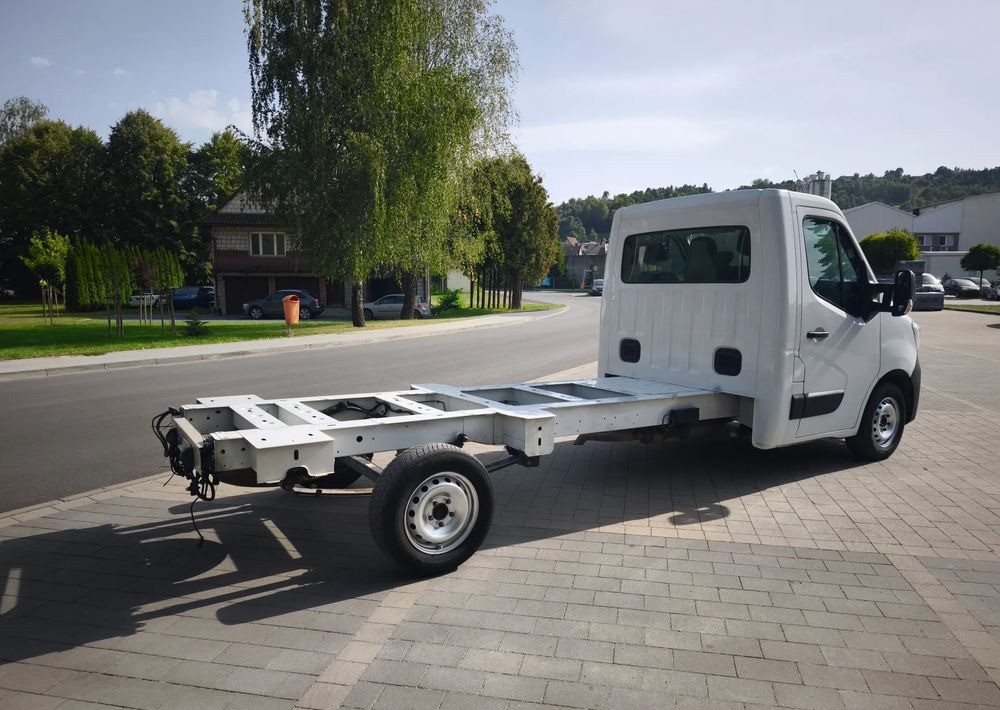 Renault MASTER 2,3 rama do zabudowy po obsłudze gotowy do jazdy - Camión chasis: foto 4 Renault MASTER 2,3 rama do zabudowy po obsłudze gotowy do jazdy - Camión chasis: foto 4