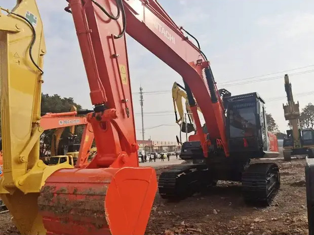 2022 Hitachi ZX350 - Excavadora de cadenas: foto 2 2022 Hitachi ZX350 - Excavadora de cadenas: foto 2