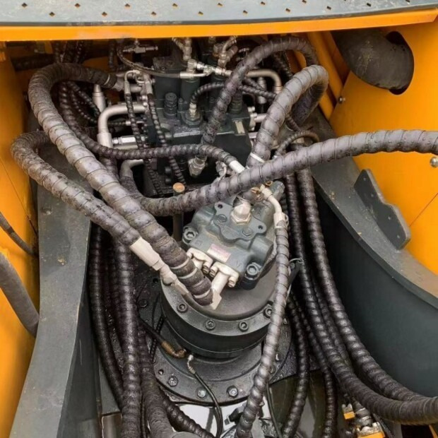 2023 Hyundai R305 - Excavadora de cadenas: foto 3 2023 Hyundai R305 - Excavadora de cadenas: foto 3