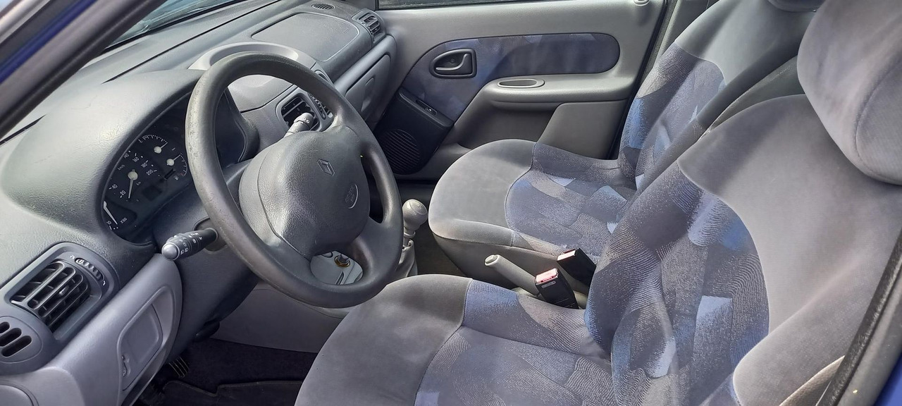CLIO SANS CONTROLE TECHNIQUE - Otros maquinaria: foto 5 CLIO SANS CONTROLE TECHNIQUE - Otros maquinaria: foto 5