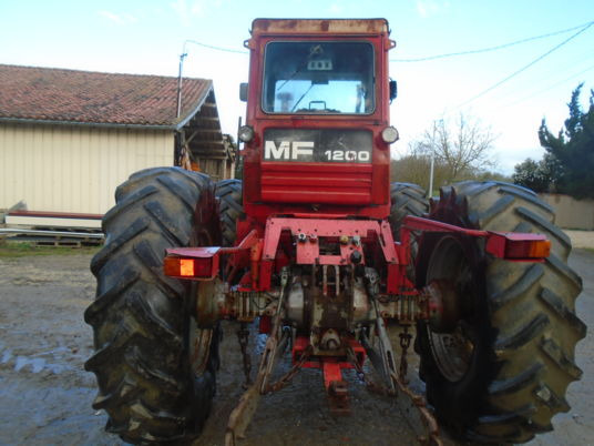 Massey Ferguson 1200 - Tractor: foto 5 Massey Ferguson 1200 - Tractor: foto 5