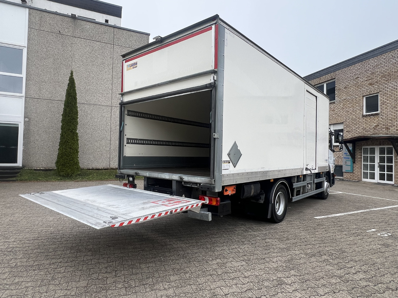 Leasing de MERCEDES-BENZ Atego 1218 L Classic-Vermietung möglich-ADR-LBW MERCEDES-BENZ Atego 1218 L Classic-Vermietung möglich-ADR-LBW: foto 16 Leasing de MERCEDES-BENZ Atego 1218 L Classic-Vermietung möglich-ADR-LBW MERCEDES-BENZ Atego 1218 L Classic-Vermietung möglich-ADR-LBW: foto 16