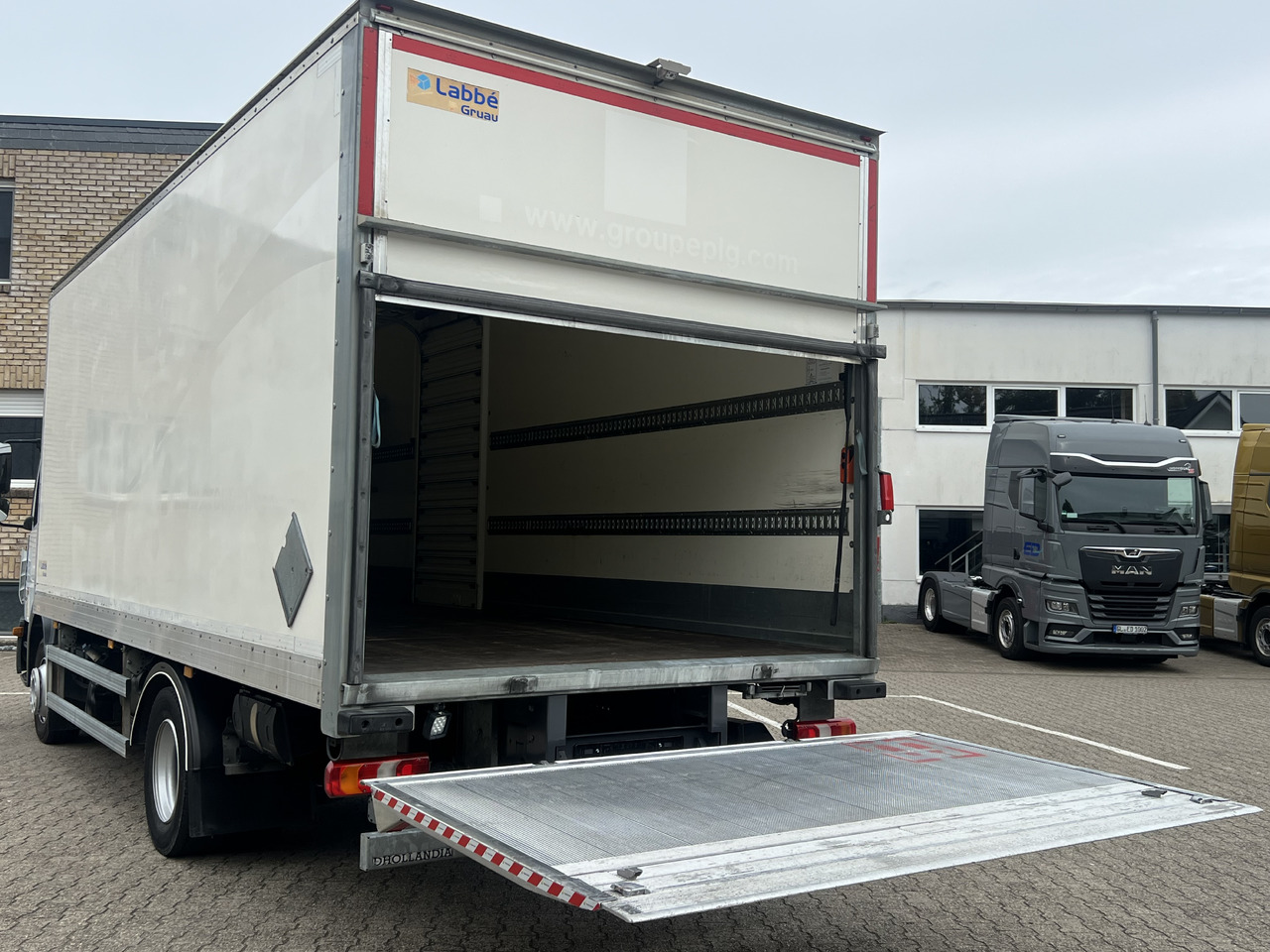 Leasing de MERCEDES-BENZ Atego 1218 L Classic-Vermietung möglich-ADR-LBW MERCEDES-BENZ Atego 1218 L Classic-Vermietung möglich-ADR-LBW: foto 18 Leasing de MERCEDES-BENZ Atego 1218 L Classic-Vermietung möglich-ADR-LBW MERCEDES-BENZ Atego 1218 L Classic-Vermietung möglich-ADR-LBW: foto 18