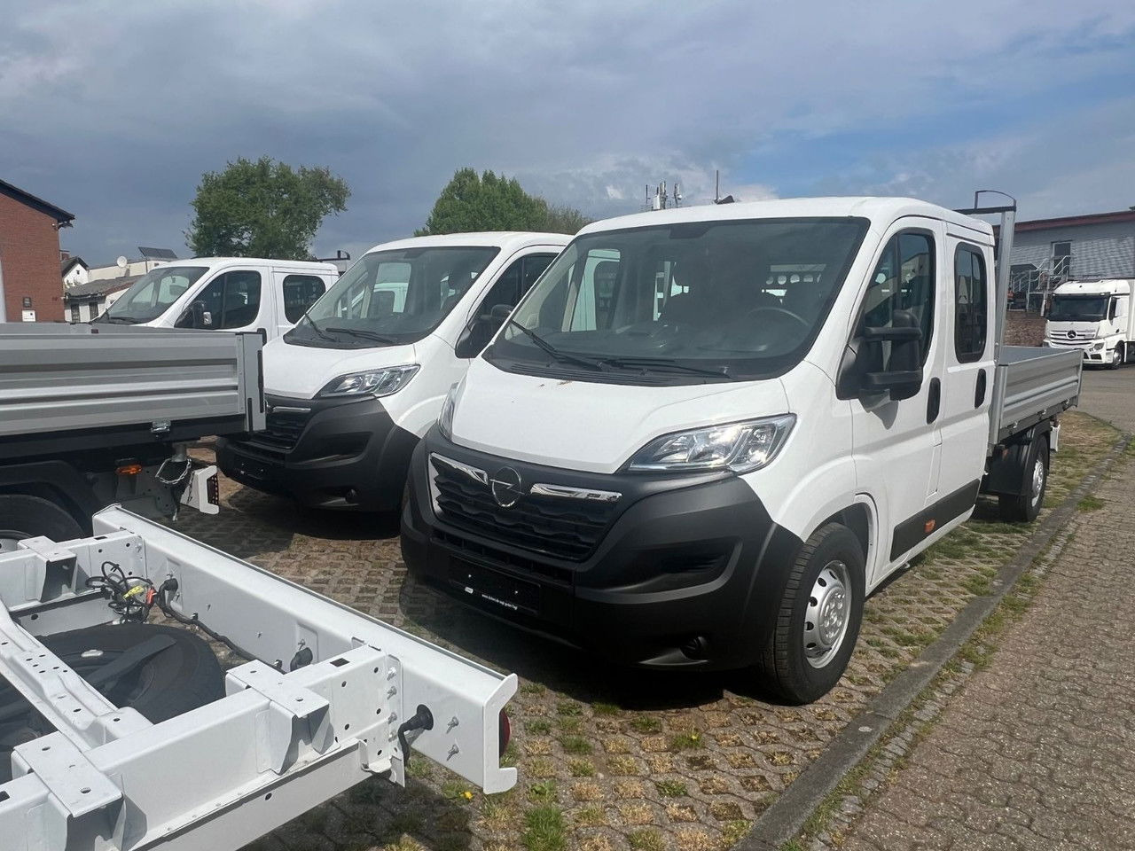 Opel Movano DoKa Kipper-Pritsche- L3H2 3,5t Edition Vermietung möglich - Furgoneta basculante, Furgoneta combi: foto 5 Opel Movano DoKa Kipper-Pritsche- L3H2 3,5t Edition Vermietung möglich - Furgoneta basculante, Furgoneta combi: foto 5