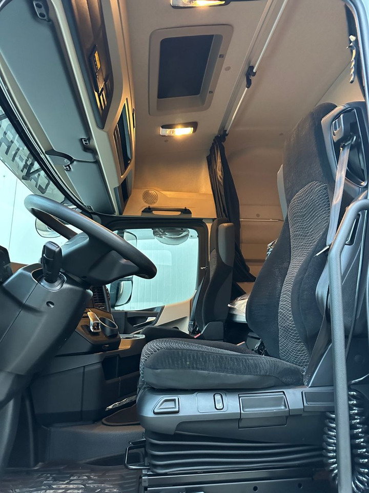 Mercedes-Benz Actros 2545 2T LBW - Camión portacontenedore/ Intercambiable: foto 3 Mercedes-Benz Actros 2545 2T LBW - Camión portacontenedore/ Intercambiable: foto 3