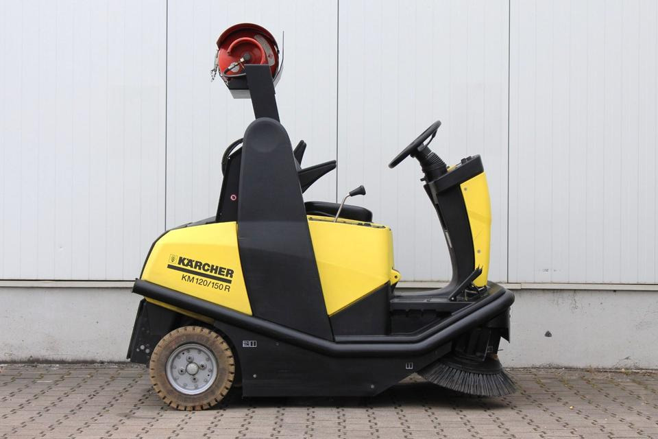 Kärcher KM120/150R LPG Aufsitz- Kehrsaugmaschine Kehrmaschine Gas - Barredora industrial: foto 2 Kärcher KM120/150R LPG Aufsitz- Kehrsaugmaschine Kehrmaschine Gas - Barredora industrial: foto 2