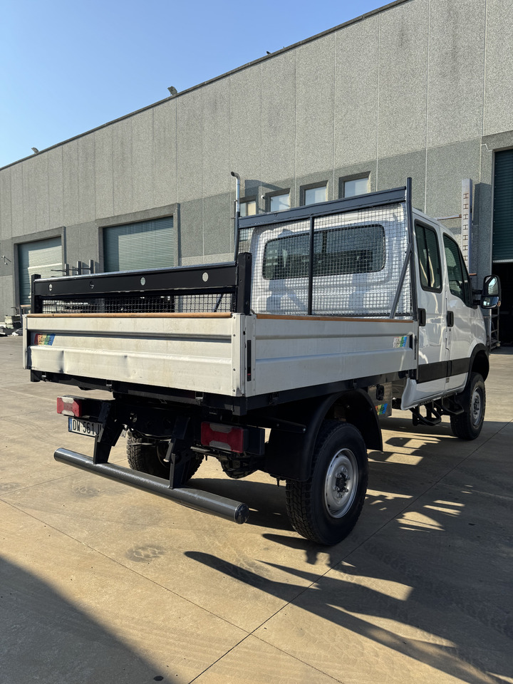 IVECO Daily 4X4 - Furgoneta caja abierta: foto 4 IVECO Daily 4X4 - Furgoneta caja abierta: foto 4