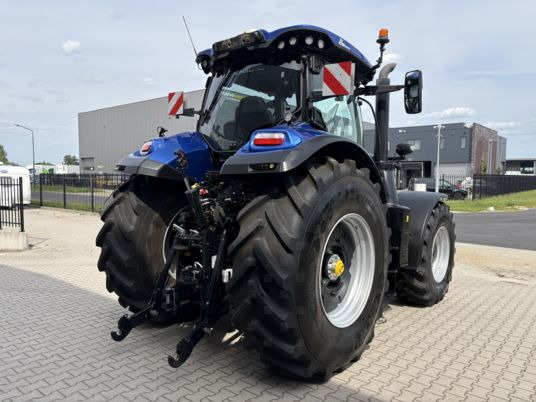 New Holland T7.300 PLMi - Tractor: foto 3 New Holland T7.300 PLMi - Tractor: foto 3