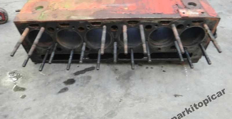 SILNIK PERKINS 6 CYLI KRATER BLOK DÓŁ SILNIKA - Motor para Camión: foto 3 SILNIK PERKINS 6 CYLI KRATER BLOK DÓŁ SILNIKA - Motor para Camión: foto 3