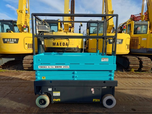 AIRMAN ENTL061 - Plataforma de tijeras: foto 2 AIRMAN ENTL061 - Plataforma de tijeras: foto 2