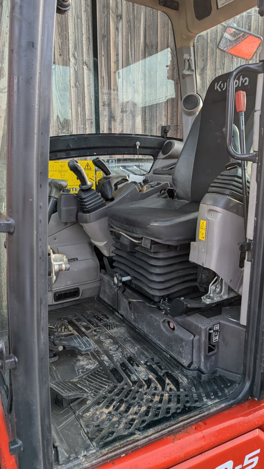 KUBOTA U50-5 - Miniexcavadora: foto 5 KUBOTA U50-5 - Miniexcavadora: foto 5