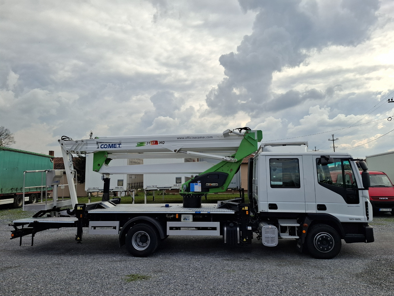 IVECO Eurocargo ML120EL18 Comet 31-17 HQ - Camión con plataforma elevadora: foto 5 IVECO Eurocargo ML120EL18 Comet 31-17 HQ - Camión con plataforma elevadora: foto 5