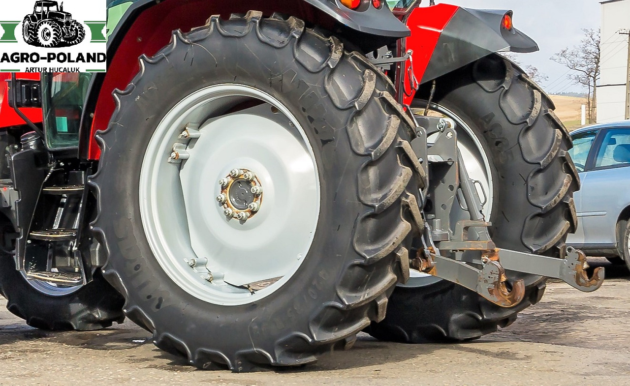 MASSEY FERGUSON 6713 - 2019 ROK - 2459 h - Tractor: foto 3 MASSEY FERGUSON 6713 - 2019 ROK - 2459 h - Tractor: foto 3