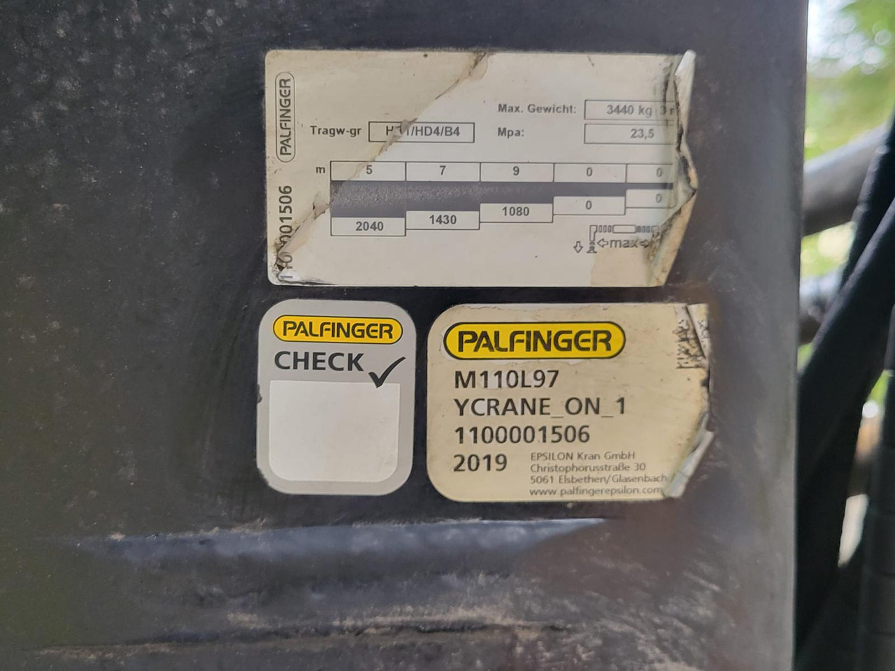 Camión chasis para transporte de equipos pesados Mercedes Arocs 3358 L 6x4  Radstand 4500 Arocs 3358 L 6x4 [ Copy ]: foto 10