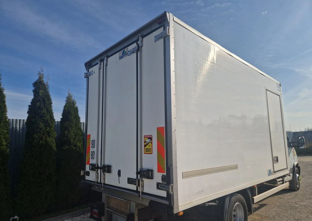 Chłodnia Mroźnia kontener 4.5m , 2 komory, dodatkowe zasilanie, boczne drzwi - Carrocería-frigorifico: foto 5 Chłodnia Mroźnia kontener 4.5m , 2 komory, dodatkowe zasilanie, boczne drzwi - Carrocería-frigorifico: foto 5