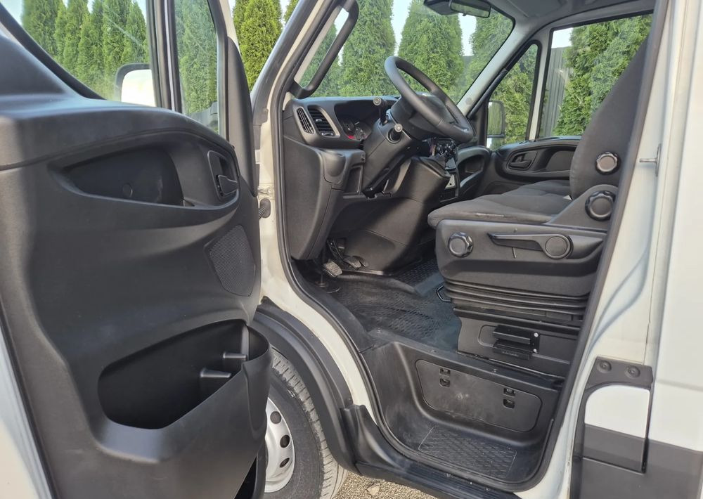 Iveco 65C15 70C15 60C15 50C15 3.0 150KM - Furgoneta basculante: foto 4 Iveco 65C15 70C15 60C15 50C15 3.0 150KM - Furgoneta basculante: foto 4