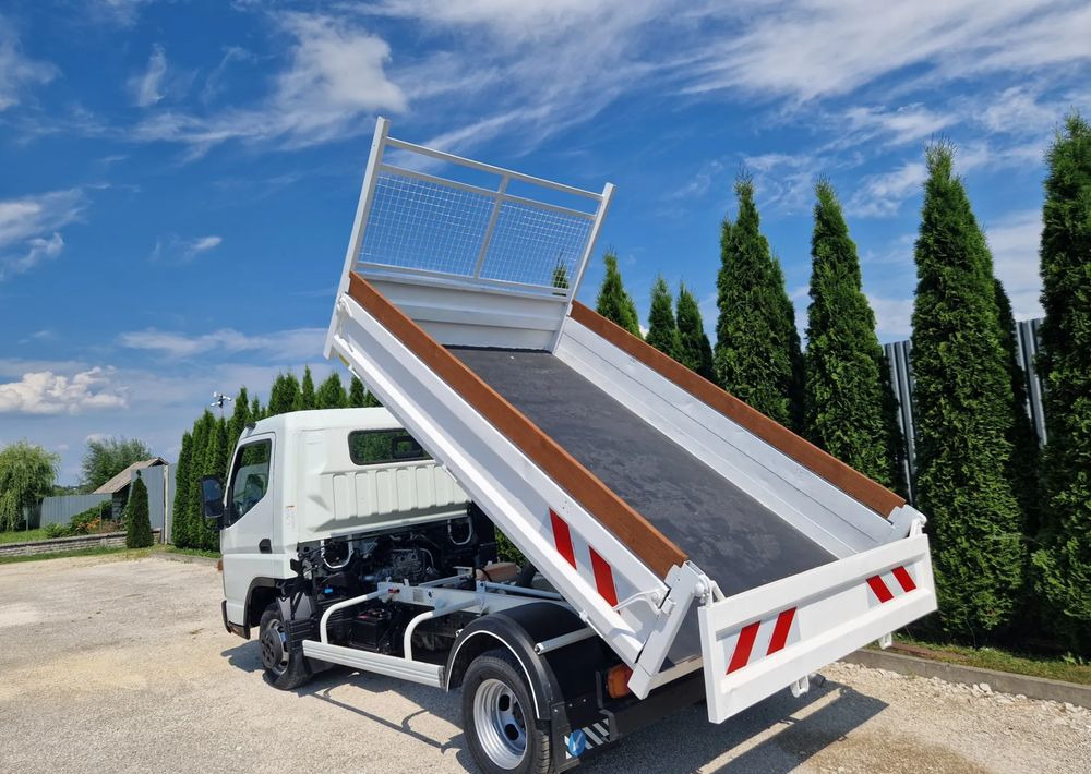 Mitsubishi CANTER 3C13 IVECO 3.0 EURO 5 - Furgoneta basculante: foto 3 Mitsubishi CANTER 3C13 IVECO 3.0 EURO 5 - Furgoneta basculante: foto 3