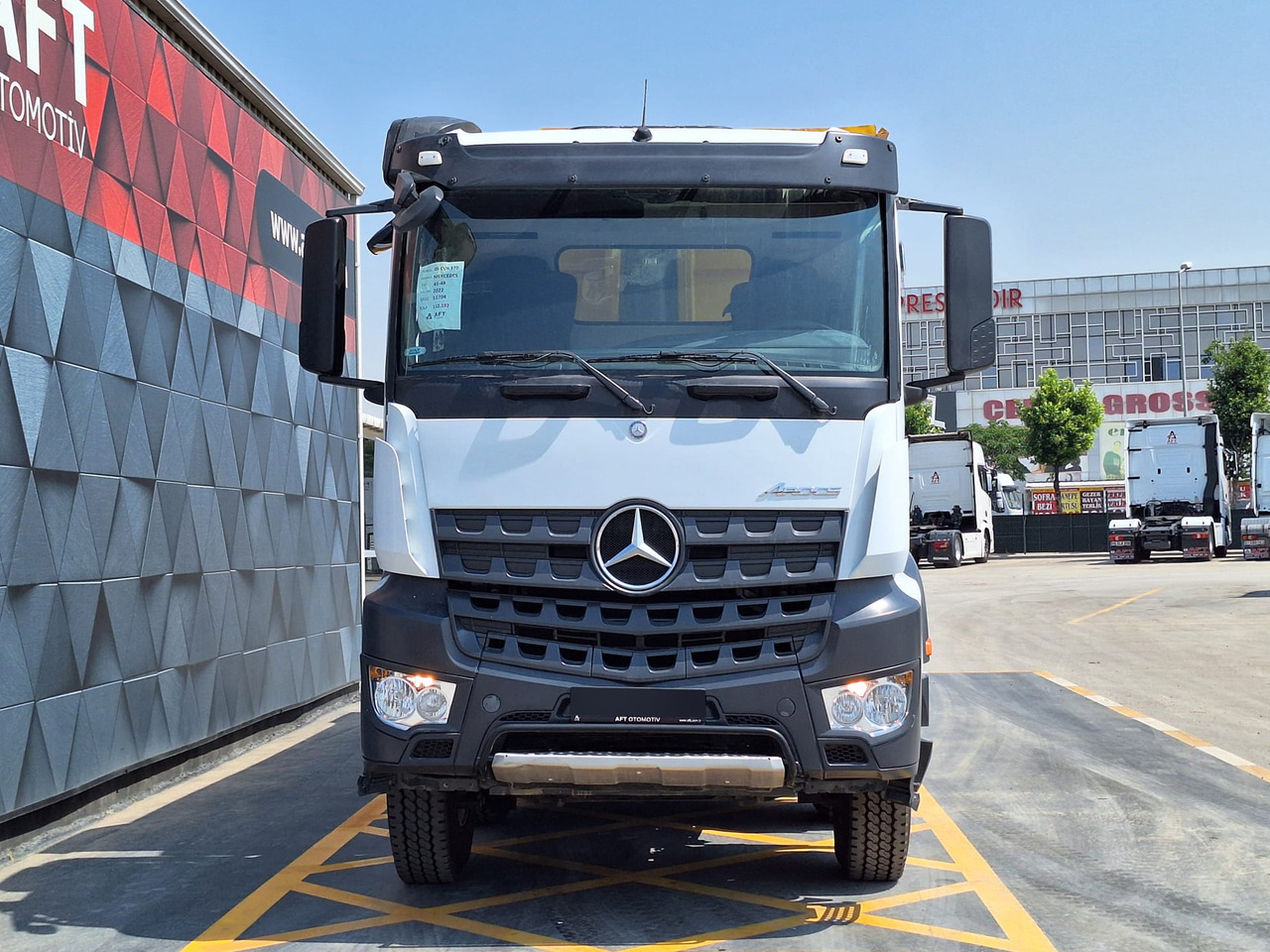 MERCEDES-BENZ AROCS 4148 - Camión volquete: foto 2 MERCEDES-BENZ AROCS 4148 - Camión volquete: foto 2