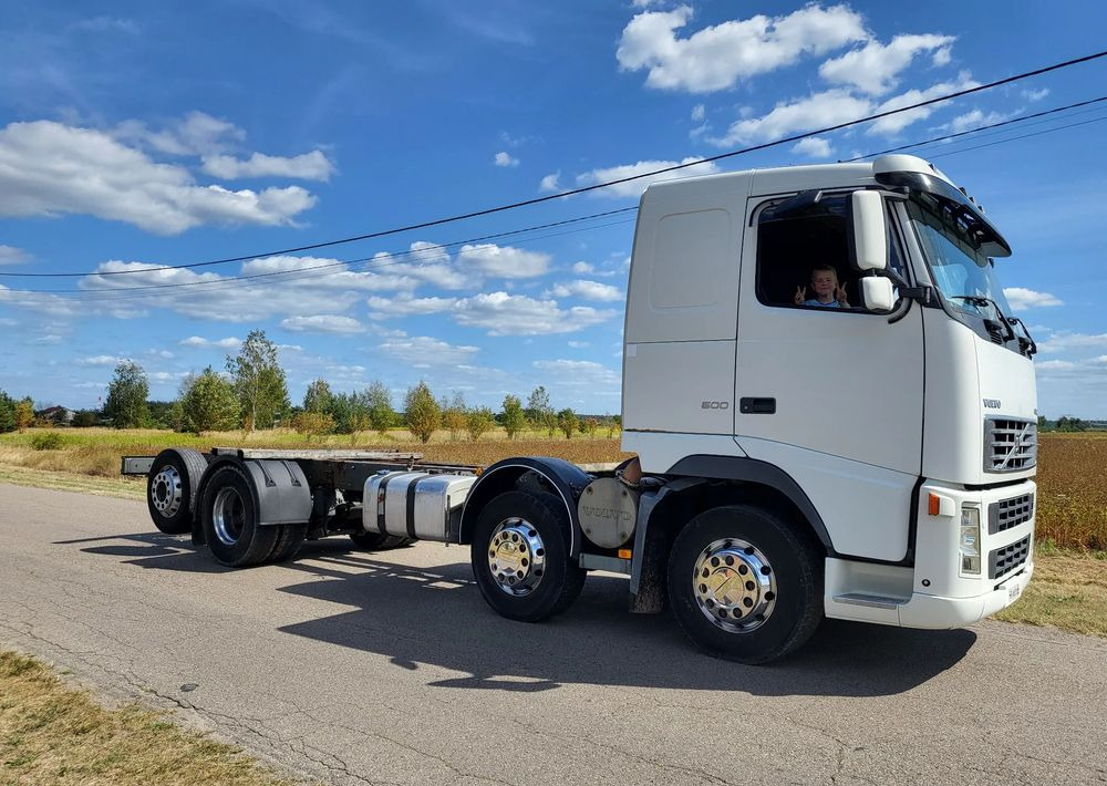Volvo FH 500 8x2 - Camión chasis: foto 1 Volvo FH 500 8x2 - Camión chasis: foto 1