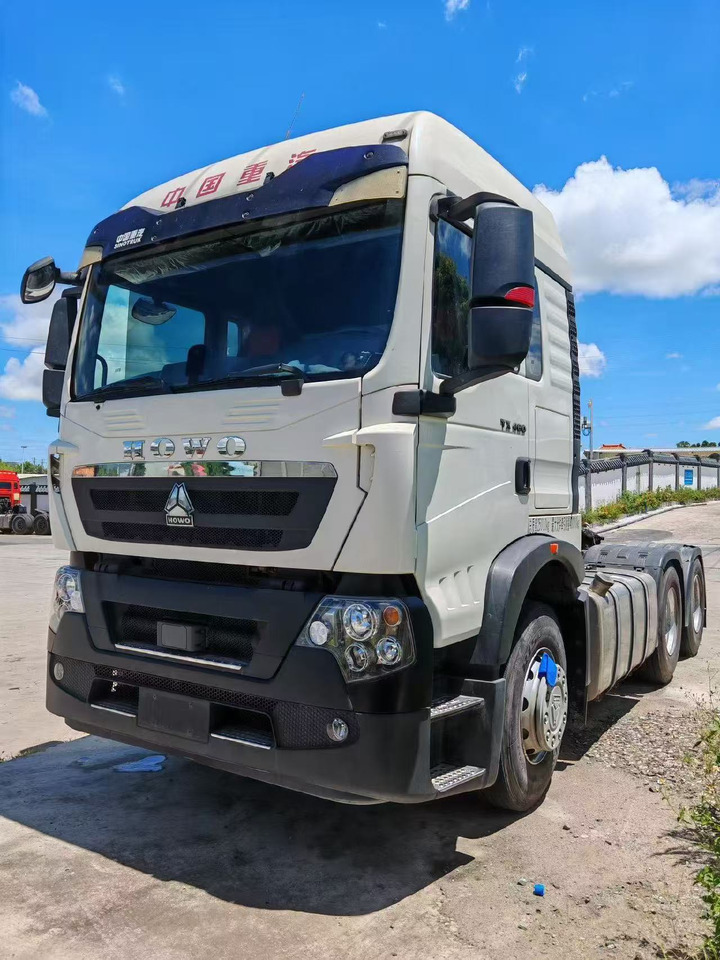 SINOTRUK howo 371,430 ,460 tractor multiple models used and stock new tractors Customizable - Cabeza tractora: foto 1 SINOTRUK howo 371,430 ,460 tractor multiple models used and stock new tractors Customizable - Cabeza tractora: foto 1