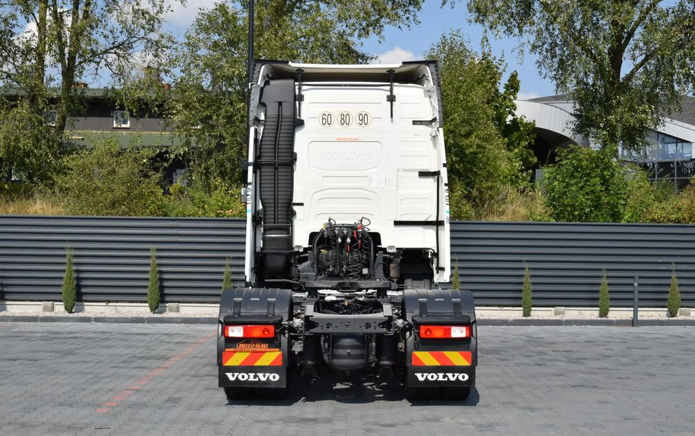 Volvo FH500 / EURO 6 / NOWY MODEL / KLIMATYZACJA POSTOJOWA / ACC / LEDY / 2 ZBIORNIKI / FULL SPILERY / 2023 / NISKI PRZEBIEG / SERWISOWANY / SPROWADZONY - Cabeza tractora: foto 5 Volvo FH500 / EURO 6 / NOWY MODEL / KLIMATYZACJA POSTOJOWA / ACC / LEDY / 2 ZBIORNIKI / FULL SPILERY / 2023 / NISKI PRZEBIEG / SERWISOWANY / SPROWADZONY - Cabeza tractora: foto 5