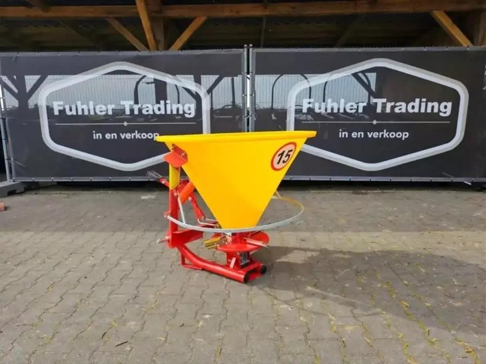 Jarmet Salzstreuer / Düngerstreuer 200 Liter für Kleintraktor - Esparcidor de sal: foto 1 Jarmet Salzstreuer / Düngerstreuer 200 Liter für Kleintraktor - Esparcidor de sal: foto 1