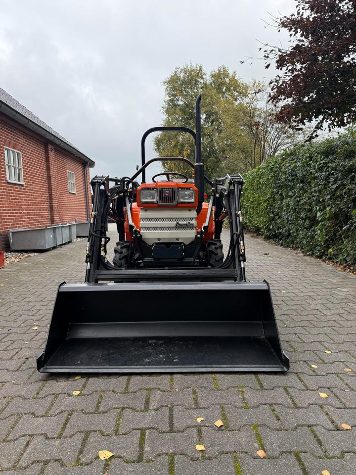Leasing de  Kleintrakor Kubota B1402DT mit Frontlader ab 125 € pro Monat. Kleintrakor Kubota B1402DT mit Frontlader ab 125 € pro Monat.: foto 6