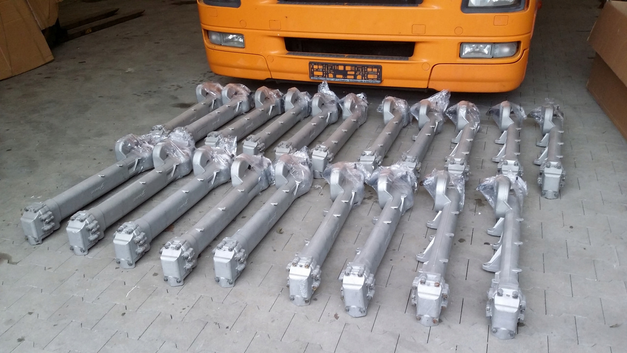 MAN F2000 TGA EGR TGX RECYRKULATOR D20,D26,D28 - Enfriador EGR para Camión: foto 4 MAN F2000 TGA EGR TGX RECYRKULATOR D20,D26,D28 - Enfriador EGR para Camión: foto 4