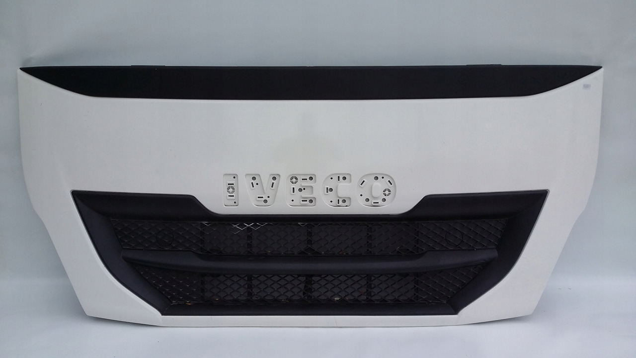 MASKA ATRAPA IVECO HI WAY NR 826 - Capota para Camión: foto 1 MASKA ATRAPA IVECO HI WAY NR 826 - Capota para Camión: foto 1